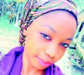 ‘Saurayin Da Muka Yi Alkawarin Aure Ya Fara Kula ‘Yan Mata Da Yawa, A Ba Ni Shawara’