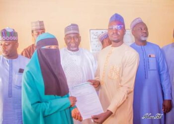 Ɗan Majalisa Ya Ɗauki Nauyin Kudin Makarantar Ɗalibai 60 A Katsina