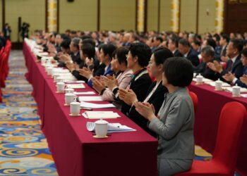Xi Jinping Ya Gana Da Wasu Membobin Majalisar CPPCC