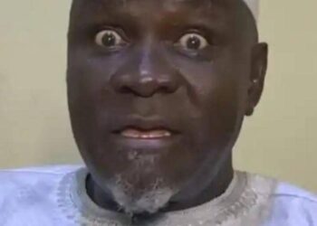 Gwamna Fintiri Ya Maka Dakataccen Kwamishinan INEC Na Adamawa, Hudu Ari A Kotu