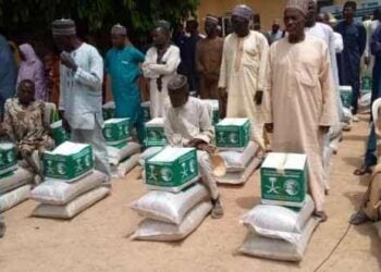 Hukumar NEMA Ta Raba Kayan Abincin Da Kungiyar Bada Agaji Ta Saudiyya Ta Bayar Ga Gidaje 2,056 A Kano