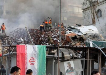 Ministan Harkokin Kasar Wajen Kasar Sin Da Takwaransa Na Iran Sun Tattauna Ta Wayar Tarho Kan Rikicin Isra’ila Da Iran
