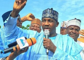 Gwamna Aliyu Ya Tsige Hakimai 15 Na Sokoto