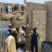 Dabino Yanzu-yanzu: Wasu Magina Sun Makale A Baraguzan Wani Gini Da Ya Rushe A Kano