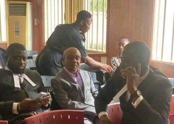 Kotu Ta Bai Wa EFCC Umarnin Ci Gaba Da Tsare Emefiele 