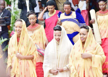 Kabilar Bayankole Da Innar Amarya Ke Jima’i Da Ango Domin Gwaji