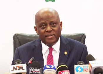 Umarnin CBN Na Cire Harajin Tsaron Intanet Ya Tayar Da Kura