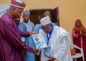 Ɗaliban Jami’ar Bayero ‘Yan Ajin 2015 Sun Zamanantar Da Ɗakin Karatu Na M.A.Z Sani