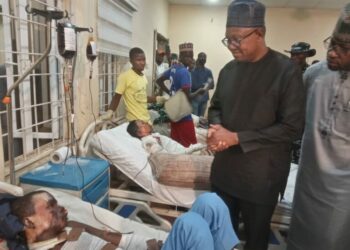 Peter Obi Ya Ziyarci Waɗanda Suka Ƙone A Masallaci A Kano