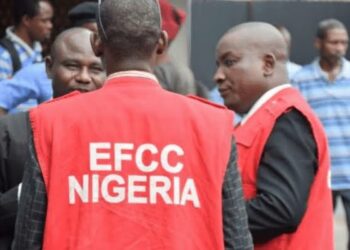 Liƙi Da Takardun Naira Ya Jefa Wata Mata Komar EFCC A Gombe