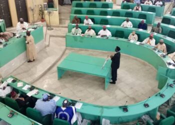 Hargitsi Ya Ɓarke A Majalisar Dokokin Kano Kan Muƙamin Ganduje