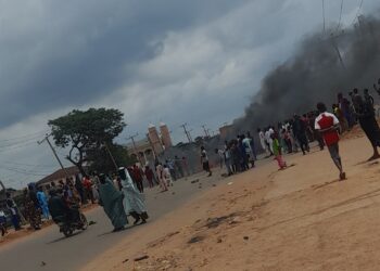 Sace-sace A Zanga-zanga: Ya Kamata Mu Yi Wa Kanmu Fada!