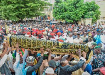 An Yi Jana’izar Sarkin Ningi, Yunusa Danyaya Cikin Alhini