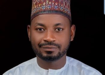 Kotu Ta Ɗaure Hadimin Tambuwal Kan Yaɗa Bidiyon Da Ake Yi Wa Matar Gwamnan Sakkwato Liƙi Da Dala