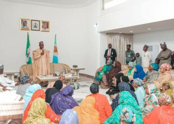 Remi Tinubu Da Nana Shettima Da Matan Gwamnoni Sun Bai Wa Mutanen Borno Tallafin N500m