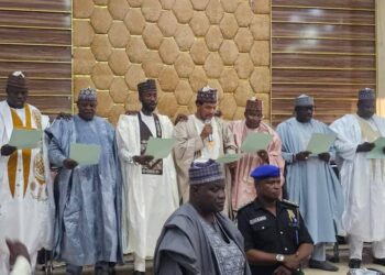 Gwamnan Kebbi Ya Rantsar Da Zaɓaɓɓun Shugabannin Ƙananan Hukumomi