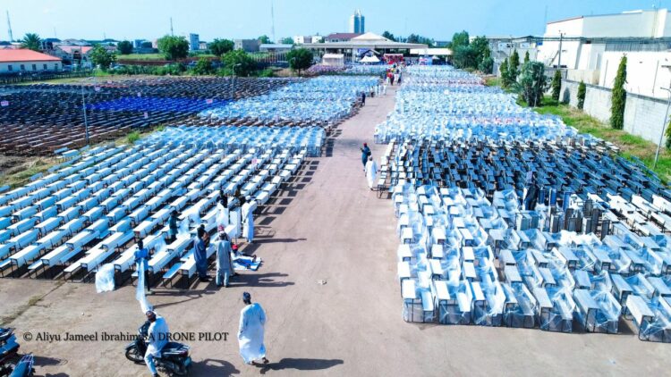Ilimi: Gwamna Yusuf Ya Raba Wa Makarantun Kano Kujerun Zama 73,000