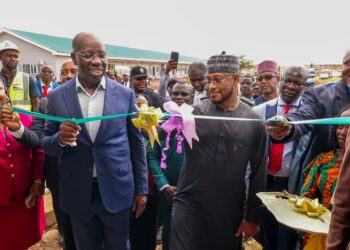 Gwamna Lawal Ya Jinjina Wa Obaseki Kan Shirin Inganta Kiwon Lafiya A Jihar Edo 