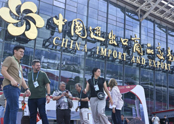 Yawan ‘Yan Kasuwa Na Kasashen Waje Da Suka Halarci Canton Fair A Wannan Karo Ya Kafa Tarihi