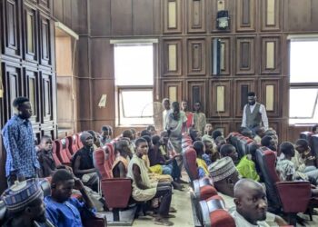 Matasa 5 Cikin Masu Zanga-zangar Tsadar Rayuwa Sun yanke Jiki Sun Faɗi A Kotu