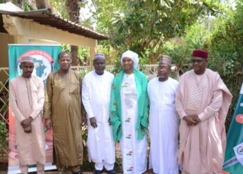 Daga Hagu zuwa Dama 1. Aliyu Rabe Aliyu NTA, Nijeriya 2. Abdullaye Koulibaley: Shugaban Hukumar Radio da Telebijin Na Jamhuriyar Nijar 3. Guimbe Kochi Ragiou; Magatakardan Gwamnan Birnin Niamey 4. Hajiya Mariam Lawali Sarki Azbin; Shugabar Kungiyar Yan'jarida Na Afrika masu amfani da Harshen Hausa 5. Mamman Idi Liman 6. Barau Tandja