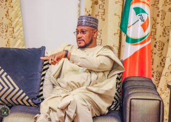 Gwamnan Zamfara Ya Yi Gargaɗi Kan Yanke Wa Ma’aikata Kuɗi Ba Bisa Ƙa’ida Ba