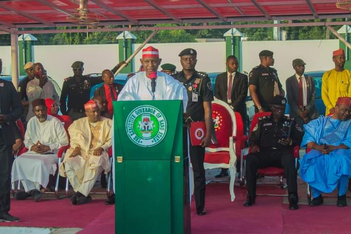 HOTUNA: Yadda Abba Ya Raba Wa ‘Yansanda Motocin Sintiri 78 A Kano