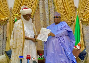 Majalisar Sarkin Musulmi Ta Bai Wa Gwamnan Kebbi Sarautar Gwarzon Daular Usmaniyya