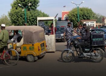 Duk Da Hana Shi Fitowa, Sarki Sanusi II Ya Yi Zaman Fada