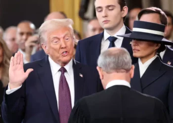 Trump Ya Sake Ɗarewa Kan Mulkin Amurka, Sabbin Ƙudirorinsa Sun Bar Baya Da Ƙura