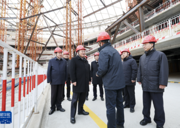 Firaministan Sin Ya Nemi Tabbatar Da Fara Bunkasa Tattalin Arziki A 2025 Da Kafar Dama