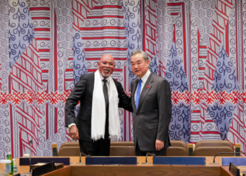 Wang Yi Ya Gana Da Ministan Harkokin Wajen Kasar Uganda