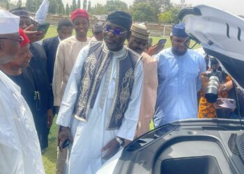 Buratai Ya Ɗauki Ɗamarar Ɗaga Likkafar Fasaha a Nijeriya