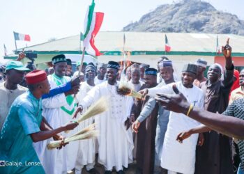 Mataimakin Shugaban APC Da Mambobi 7,500 Sun Sauya Sheka Zuwa PDP A Bauchi
