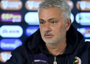 Ana Zargin Mourinho Da Furta Kalaman Batanci Akan Galatasaray
