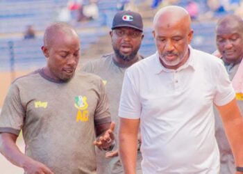 Kano Pillars Ta Dakatar Da Kocinta Na Tsawon Makonni Uku