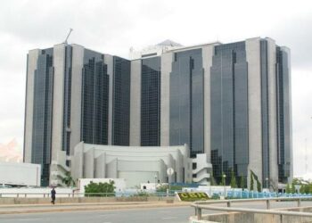 CBN Ya Sahale Wa Masu Musayar Kudade Sayen Dala 25,000 A Mako