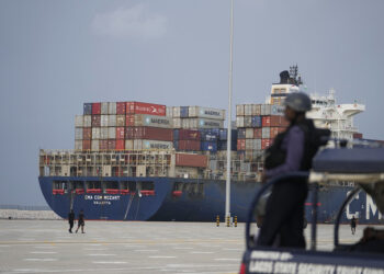 Amurka, Ki Fahimci Cewa “Girma Da Arziki Ke Sa A Ja Bajimin Sa Da Zaren Abawa”