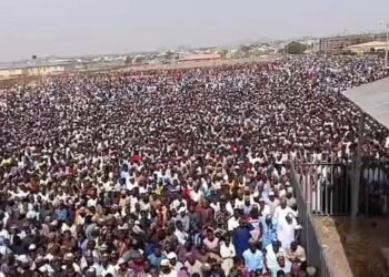 Dubban Jama’a Sun Sallaci Gawar Sheikh Idris Dutsen Tanshi