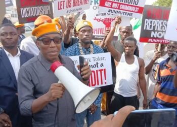 ‘Yansanda Sun Tarwatsa Masu Zanga-zanga A Karkashin Jagorancin Sowore A Abuja