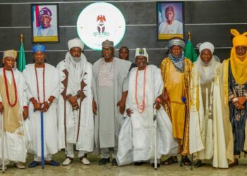 Rashin tsaro: Gwamnan AbdulRahman Ya Gana Da Sarakuna Masu Daraja Ta Daya A Jihar Kwara 