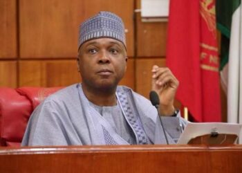 Idan Kana Son Barin PDP, Yanzu Ne Lokacin – Bukola Saraki