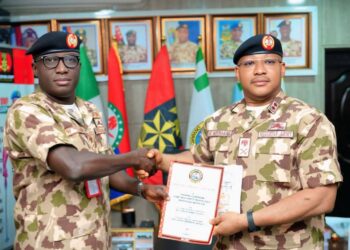 Dole Jama’a Su Marawa Sojoji  Baya Don Samun Nasara A Yaƙi Da Ƴan Ta’adda