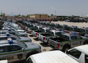 Tsaro: Gwamna Lawal Ya Raba Motoci 140 Ga Jami’an Tsaro A Zamfara 