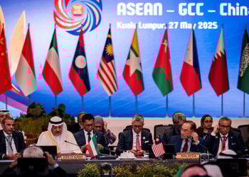 Firaministan Sin Ya Yi Kira Da A Nuna Misali Na Bude Kofa Da Raya Hadin Gwiwa Tsakanin Sin Da ASEAN Da GCC