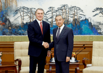 Wang Yi Ya Gana Da Sabon Jakadan Amurka A Sin