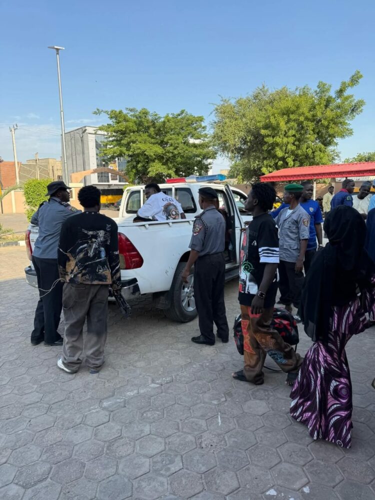 KAROTA Ta Kama Matasa 5 Kan Ɗaukar Bidiyo A Kan Hanya A Kano