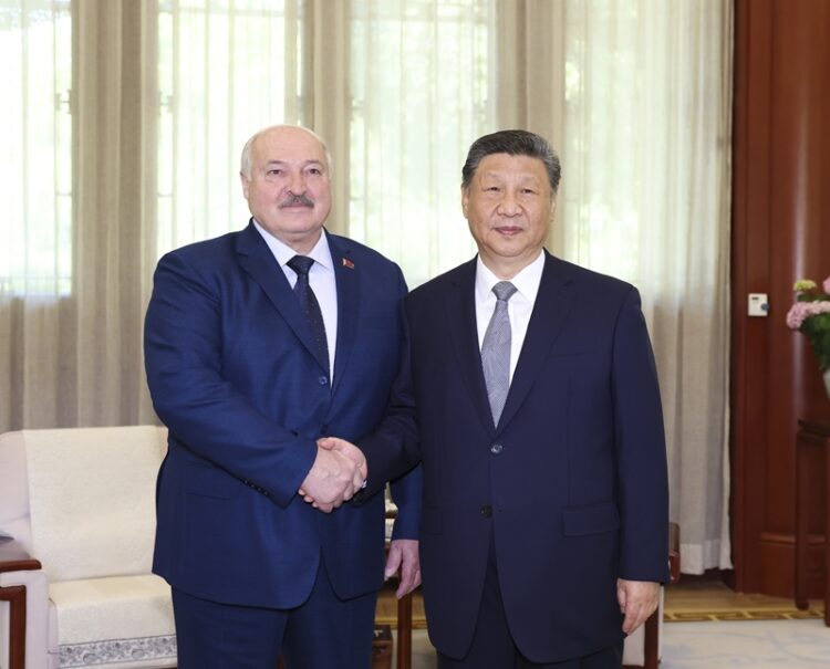Xi Xi