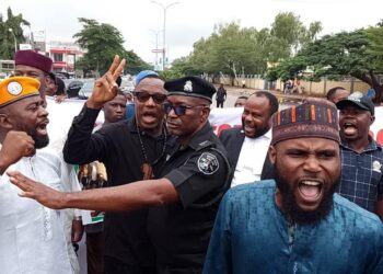 Tsoffin Ƴansanda Sun Fara Zanga-Zangar Ƙuncin Rayuwa A Abuja