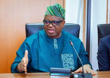 Ba Zan Bar Jam’iyyar PDP Ba – Gwamna Muftwang